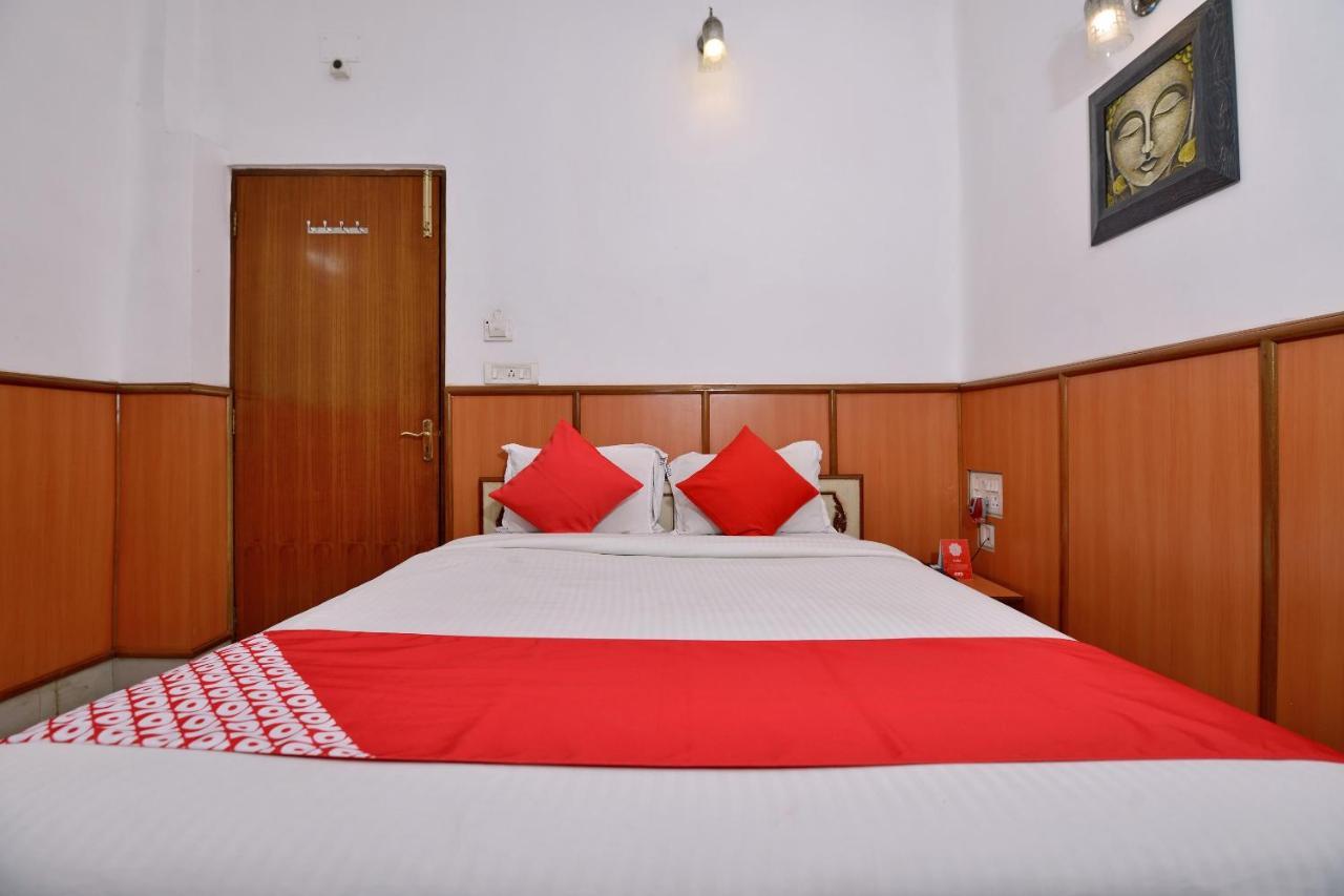 Oyo 3436 Shree Utsav Palace Guest House Calcuta Exterior foto